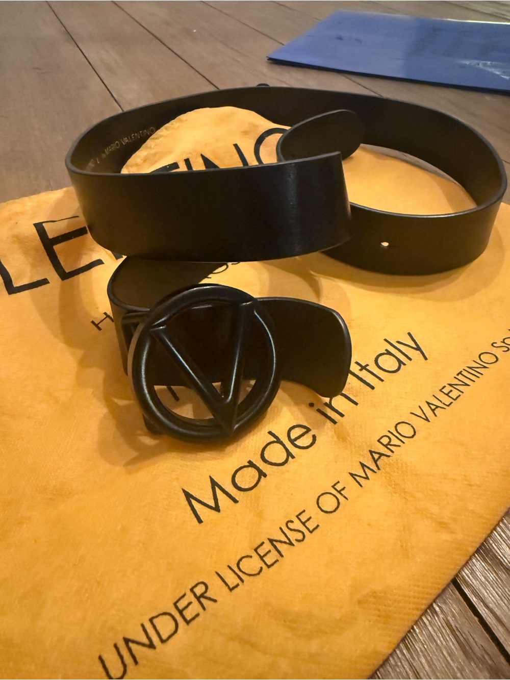 Valentino Garavani Black Leather V-Logo Belt
